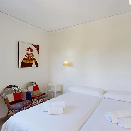 Villa Barcelona By On Travel Oliva
